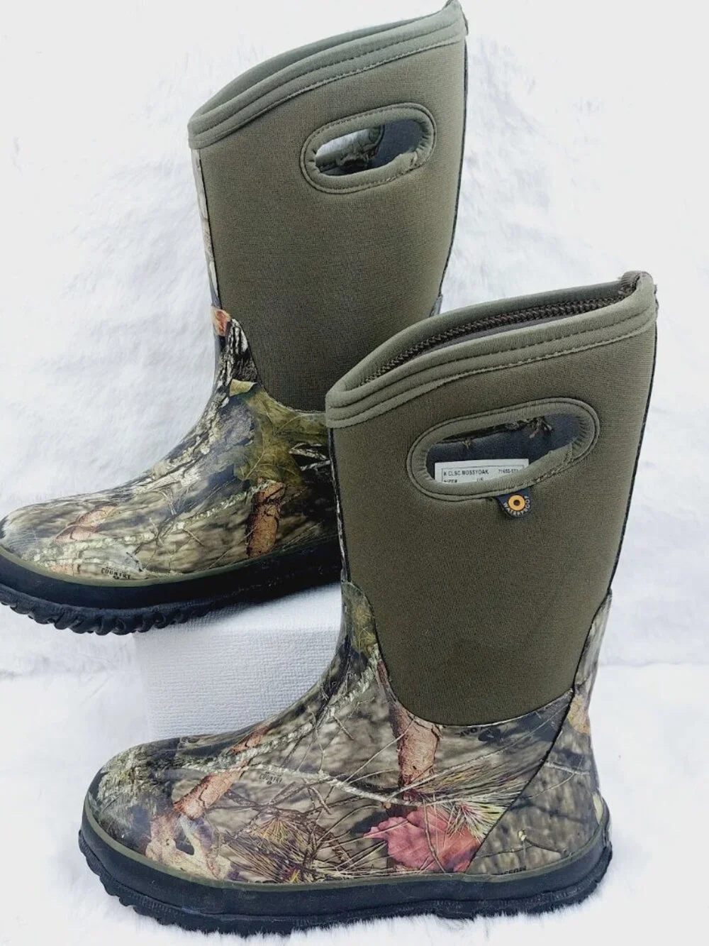 Bogs Kids Classic Mossy Oak Waterproof Pull-On Insulated Winter Snow Boot Size 4